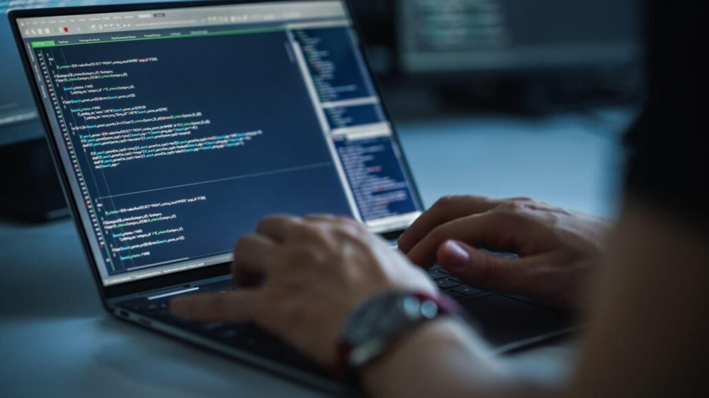7 Reasons complete HR Software